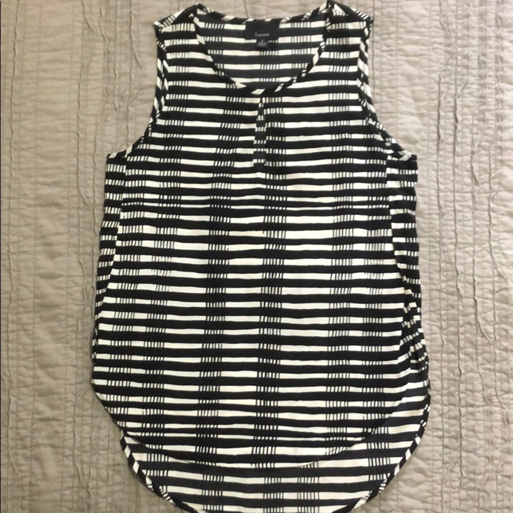 High-low Sleeveless Shirt